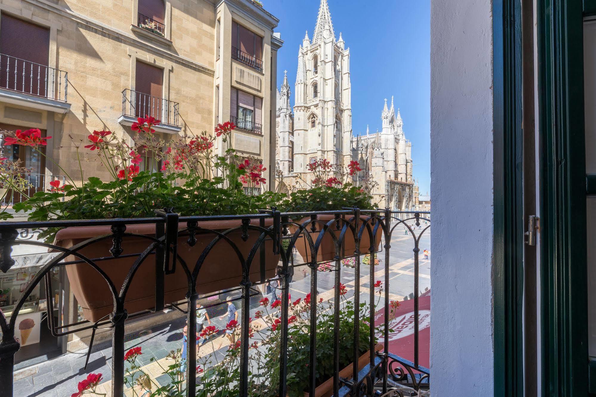 Hostal Albany León Exterior foto